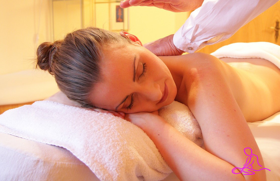 SALON DE MASSAGE A DOMICILE FAVELLA · Photos 3